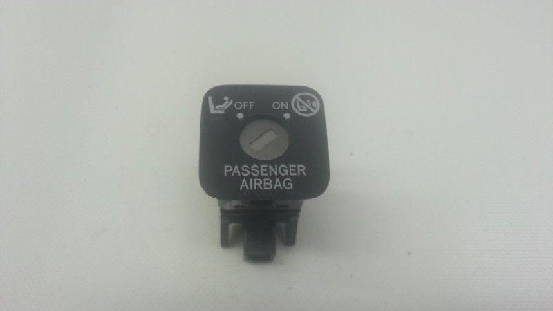 VEROUILLAGE AIRBAG Toyota Auris (E15) (01-2006/09-2012), Utilisé, Toyota