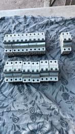 Disjoncteurs, Doe-het-zelf en Bouw, Ophalen, Gebruikt