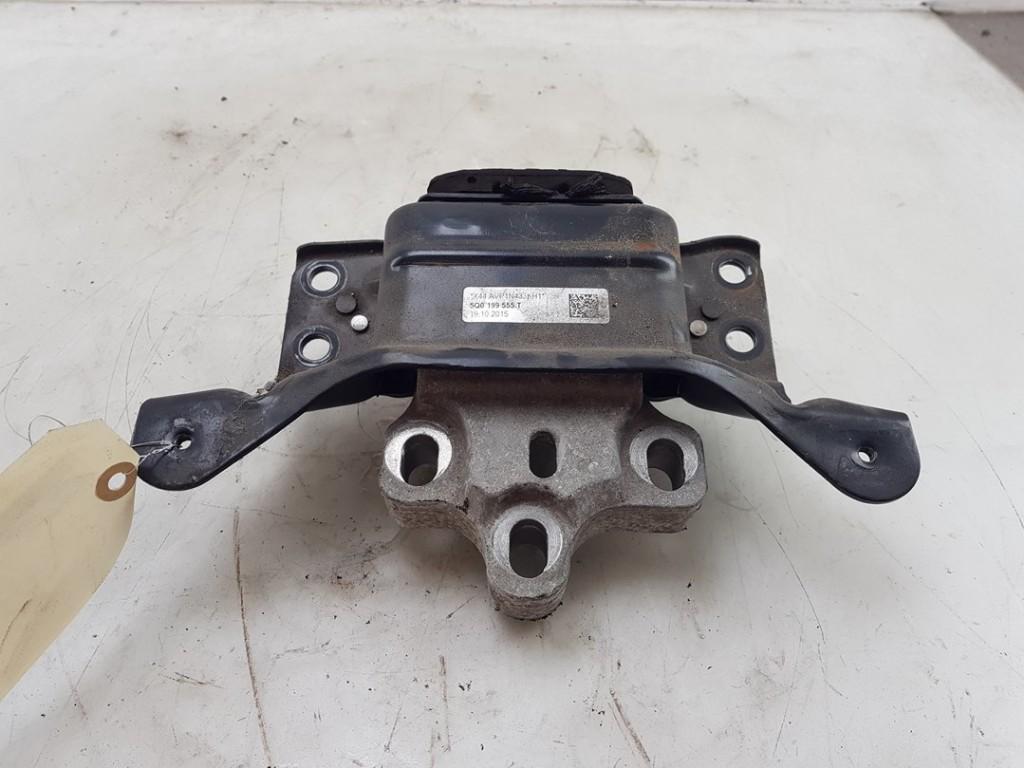 SUPPORT BOITE DE VITESSES Volkswagen Golf VII (AUA), Autos : Pièces & Accessoires, Suspension & Châssis, Volkswagen, Utilisé