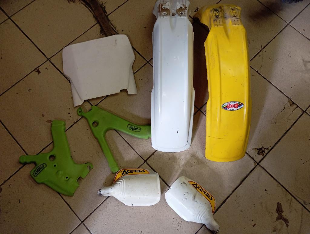 Lot plastiques vintage cross / enduro, Motos, Enlèvement, Utilisé