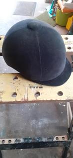 Paardrijhelm, Enlèvement