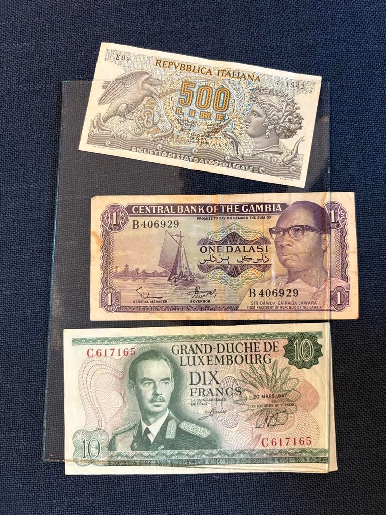 Lot de 19 Billets de Banque Anciens - Monde & France, Enlèvement, Série