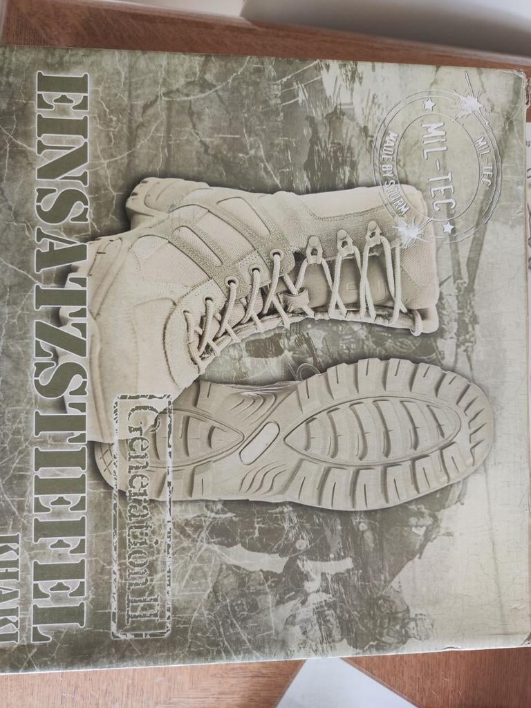 Chaussure de combat désert Mil-Tec, excellent produit  neuf, Kleding | Heren, Schoenen, Ophalen