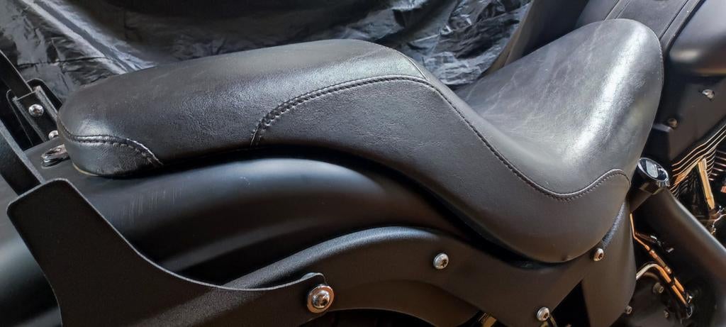 Badlander seat Harley, Motoren, Ophalen of Verzenden