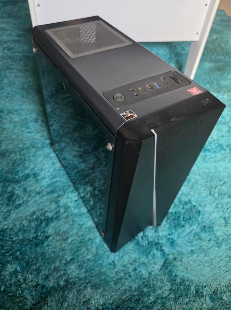 Aerocool Cylon, Computers en Software, Desktop Pc's, Gebruikt, Ophalen