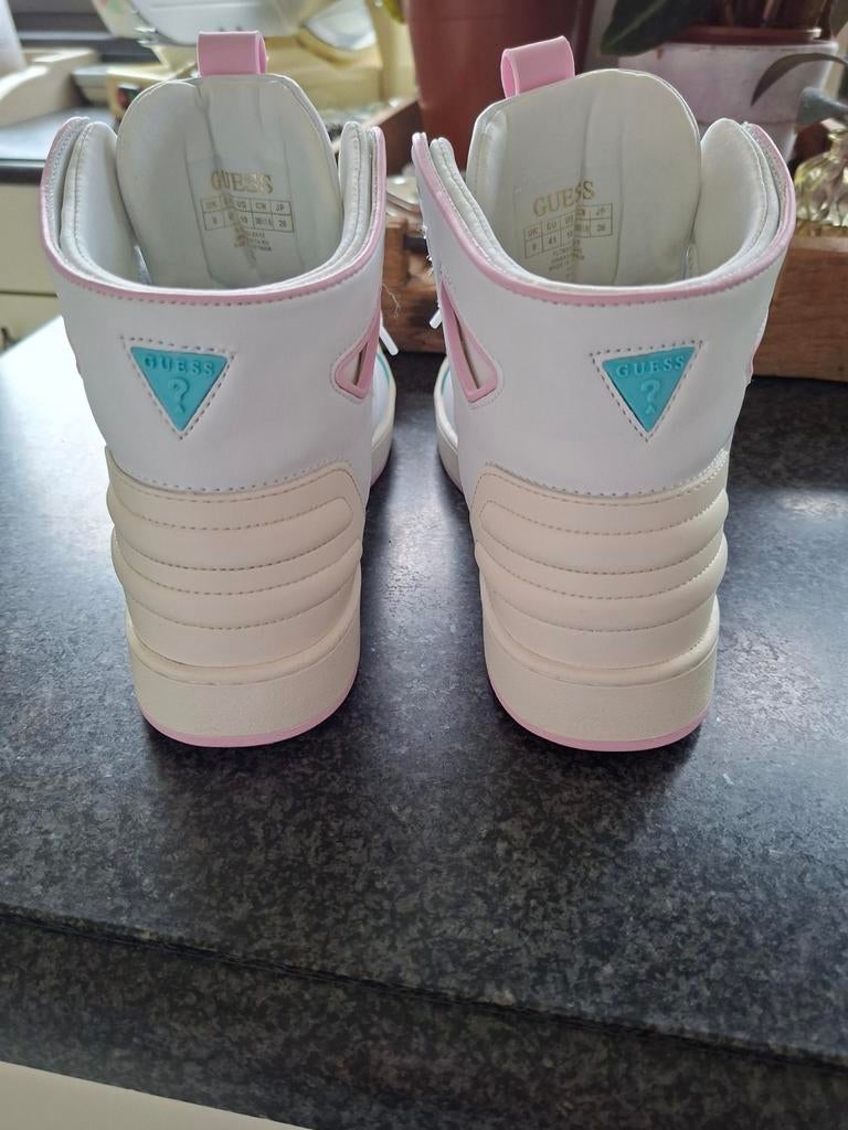 Nieuw Guess sneakers M 42, Ophalen of Verzenden