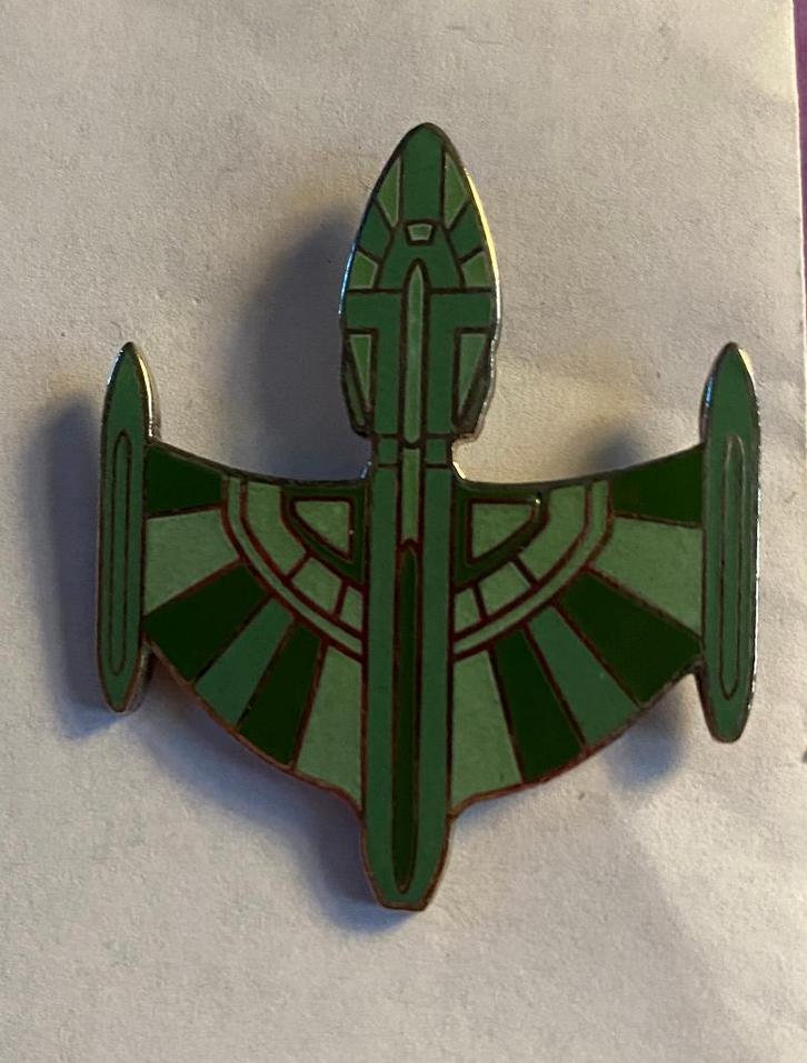 Star Trek Romulan Scout Ship Pins voor verzamelaars, Verzamelen, Speldjes, Pins en Buttons, Gebruikt, Speldje of Pin, Overige onderwerpen