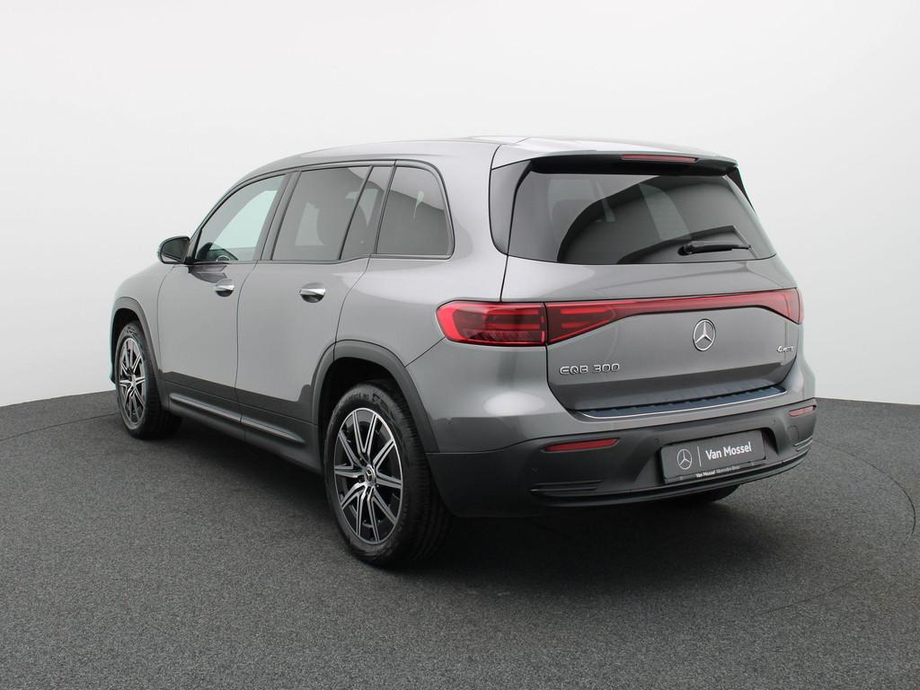 Mercedes-Benz EQB 300 Luxury Line 4Matic + CARPLAY + ELECTRI, Automaat, Gebruikt, Regensensor, 5 zetels