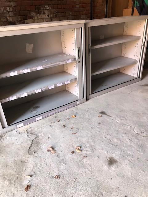 metalen kasten, Doe-het-zelf en Bouw, Overige Doe-Het-Zelf en Bouw, Ophalen