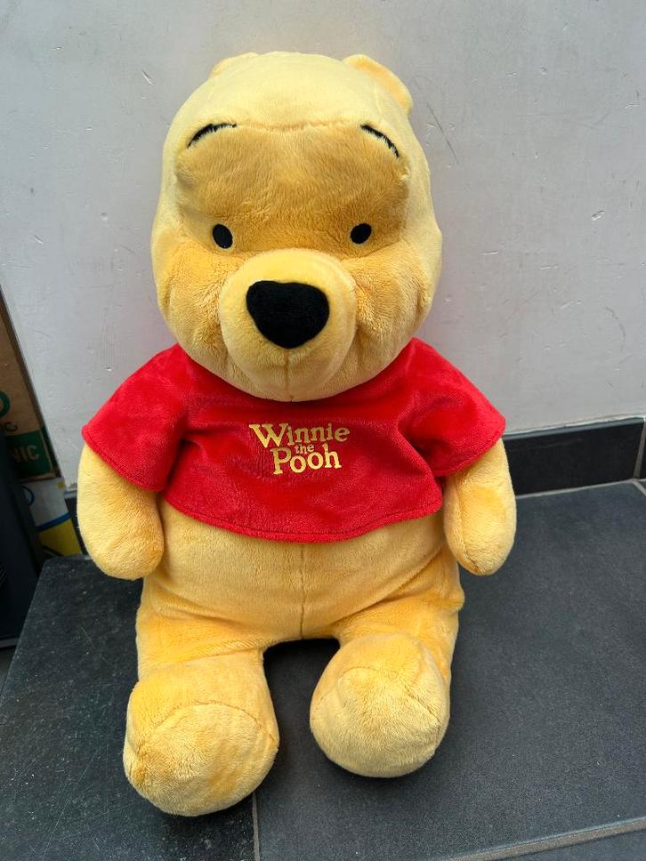 zittende zachte knuffel Winnie the Pooh - 60 cm -clean, Kinderen en Baby's, Speelgoed | Knuffels en Pluche, Zo goed als nieuw