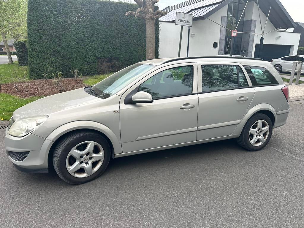 Opel Astra CDTI 09/2007 homologuée à la vente 1250€, Autos, Opel, Particulier, Astra, Radio, Diesel, Break, Enlèvement