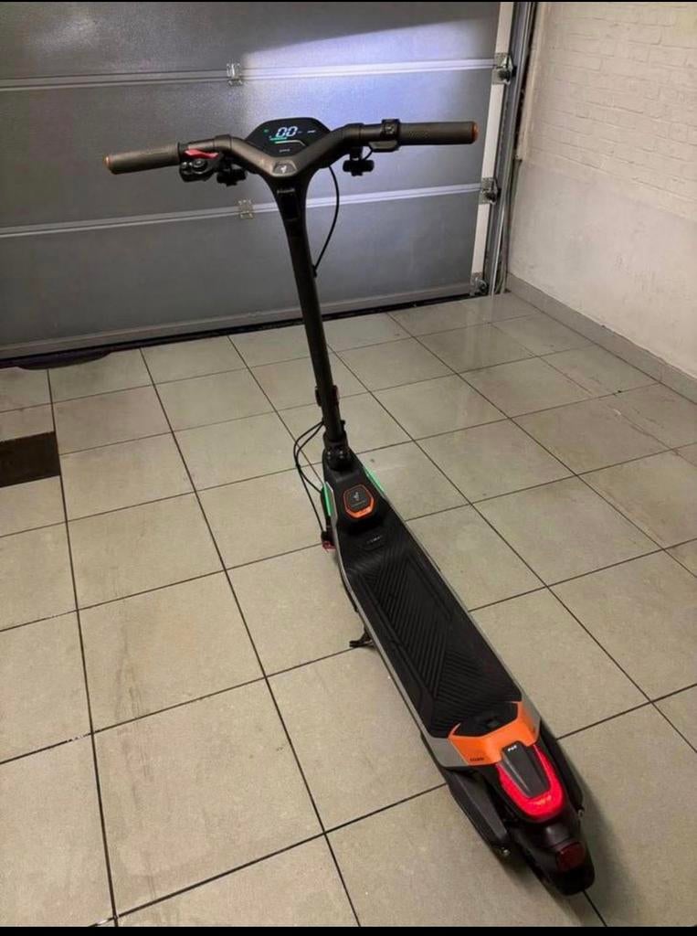 Segway ninebot P 65e avec facture, Fietsen en Brommers, Steps, Zo goed als nieuw, Ophalen