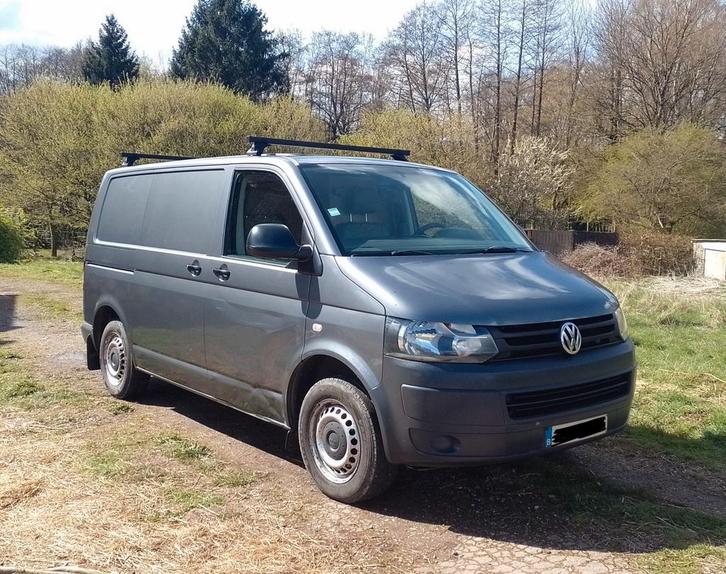 VW TRANSPORTER T5 2014 aménagé, Autos, Camionnettes & Utilitaires, Particulier, ABS, Caméra de recul, Airbags, Air conditionné