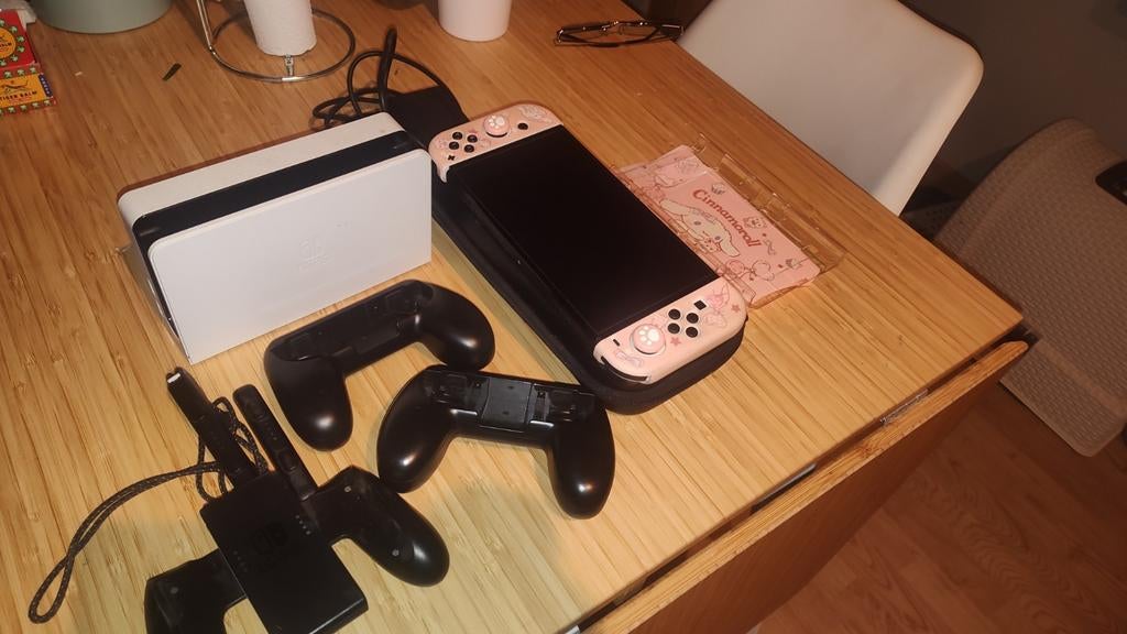 Switch blanche Oled + Accessoires, Ophalen of Verzenden