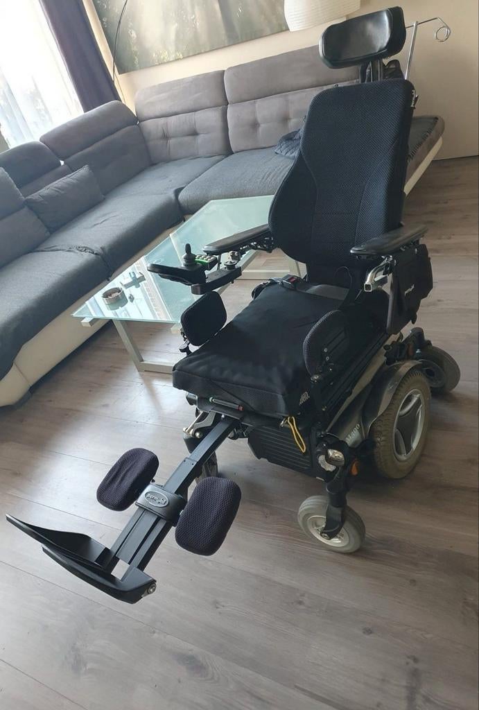 Elektrische rolstoel Permobil  met  nieuwe  accu's., Diversen, Rolstoelen, Ophalen, Elektrische rolstoel