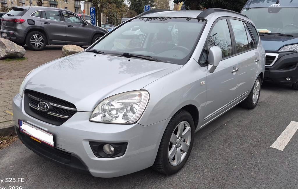 mooie Kia Carens benzine executive, Auto's, Kia, Automaat, Leder, Particulier, Euro 4