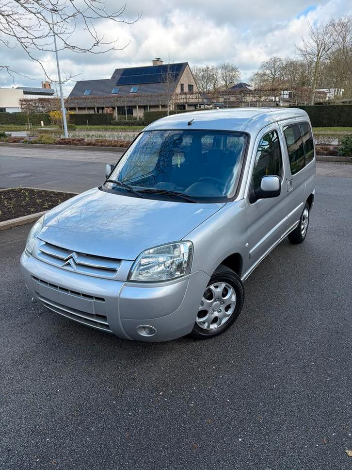 Citroen Berlingo 1.4i BENZINE 137000Km AIRCO Gekeurd Vvk!, Auto's, Citroën, Particulier, Berlingo, Airbags, Airconditioning, Bluetooth