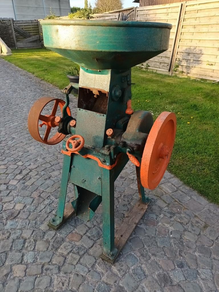 Graanmolen   pletmolen, Ophalen