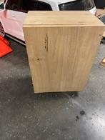 Eiken fineer kastje, Ophalen, Zo goed als nieuw