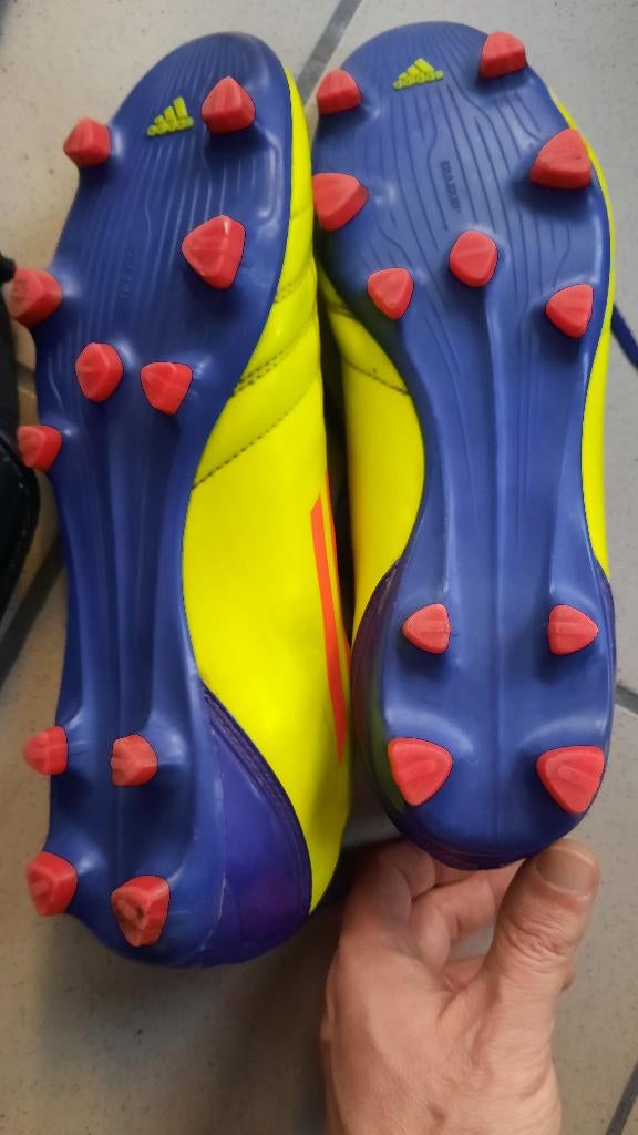 Chaussures de football, Sports & Fitness, Enlèvement, Comme neuf, Chaussures