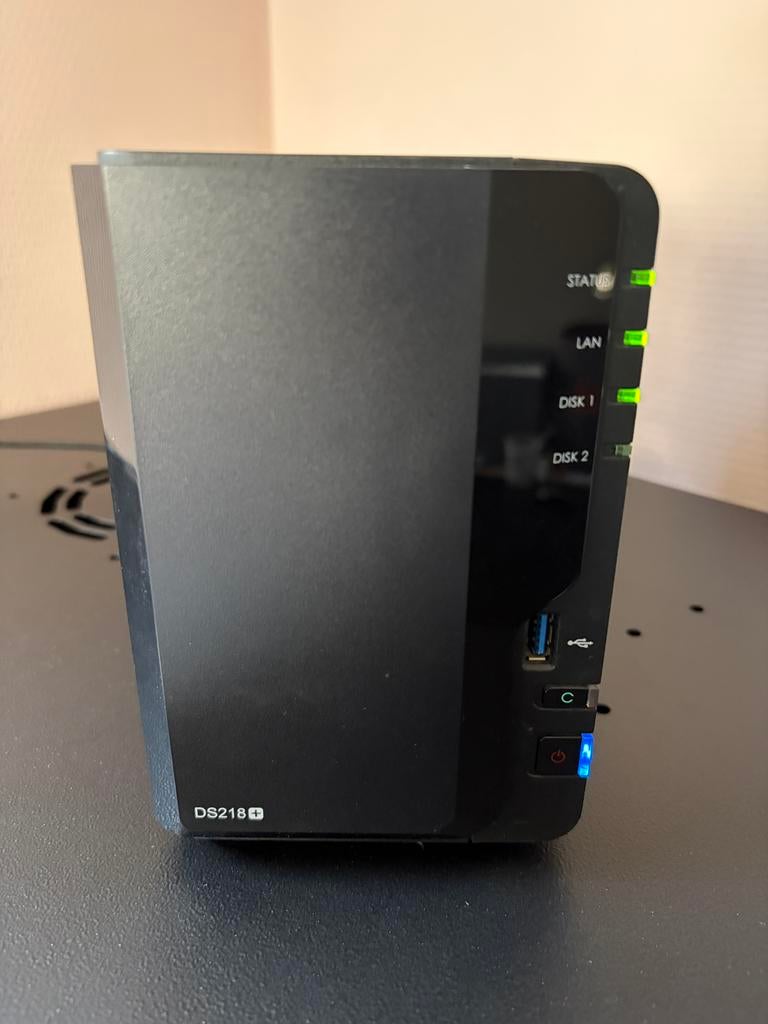 Synology NAS DS218+ met 1 WD Red harde schijf van 3 TB, Ophalen of Verzenden, Gebruikt