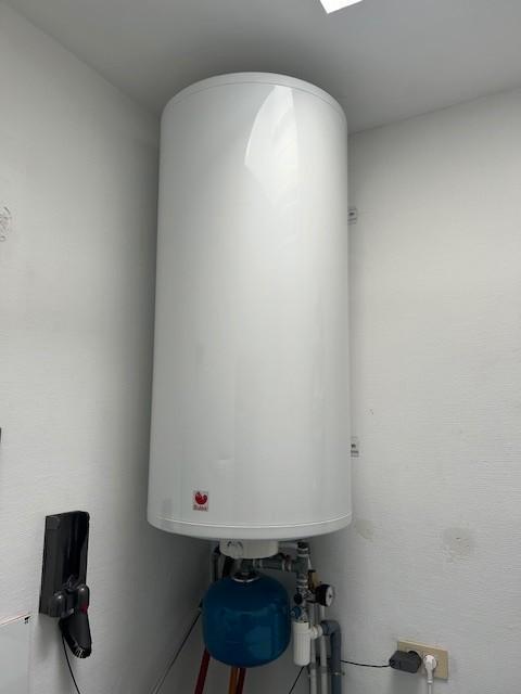 Bulex elektrische warmwatertank - 200 L, Doe-het-zelf en Bouw, Chauffageketels en Boilers, Zo goed als nieuw, Geiser, Aardgas