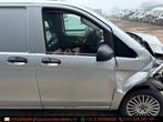 Portière 2portes droite d'un Mercedes Vito (9744), 3 mois de garantie, Utilisé, Porte, -