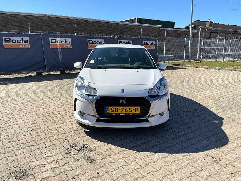 Citroën / DS 3 Voiture voyageurs 2018, Achat, Euro 6, Entreprise, Boîte manuelle