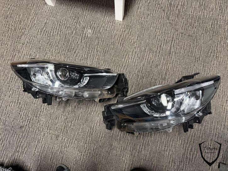 mazda 2 koplamp links rechts lamp, Auto-onderdelen, Verlichting, Mazda, Gebruikt
