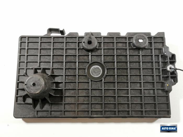 Boîtier de batterie d'un Volvo V40, -, 3 mois de garantie, -, -