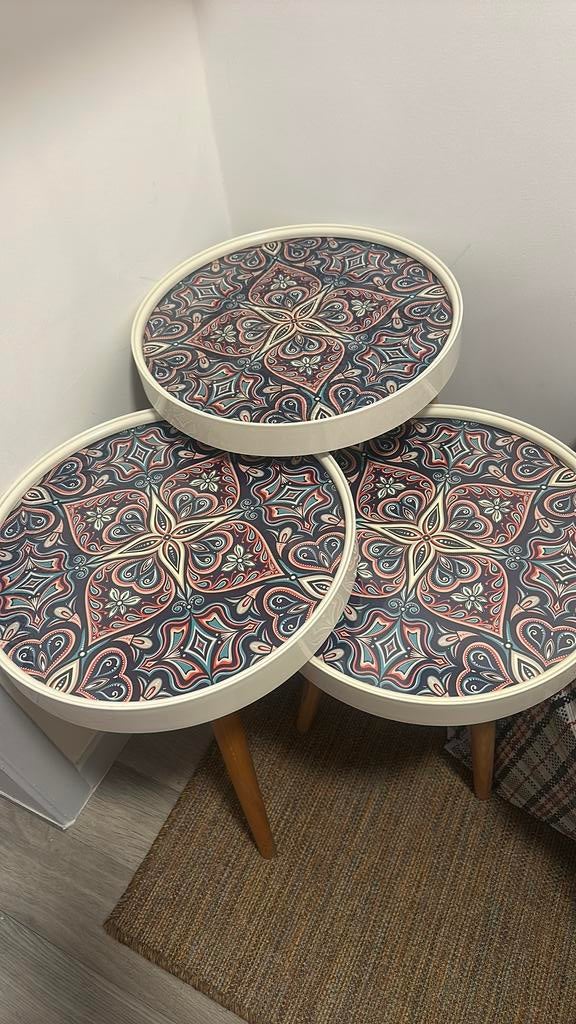 Trois petites tables vintage, magnifique pour Salon, Enlèvement, Comme neuf