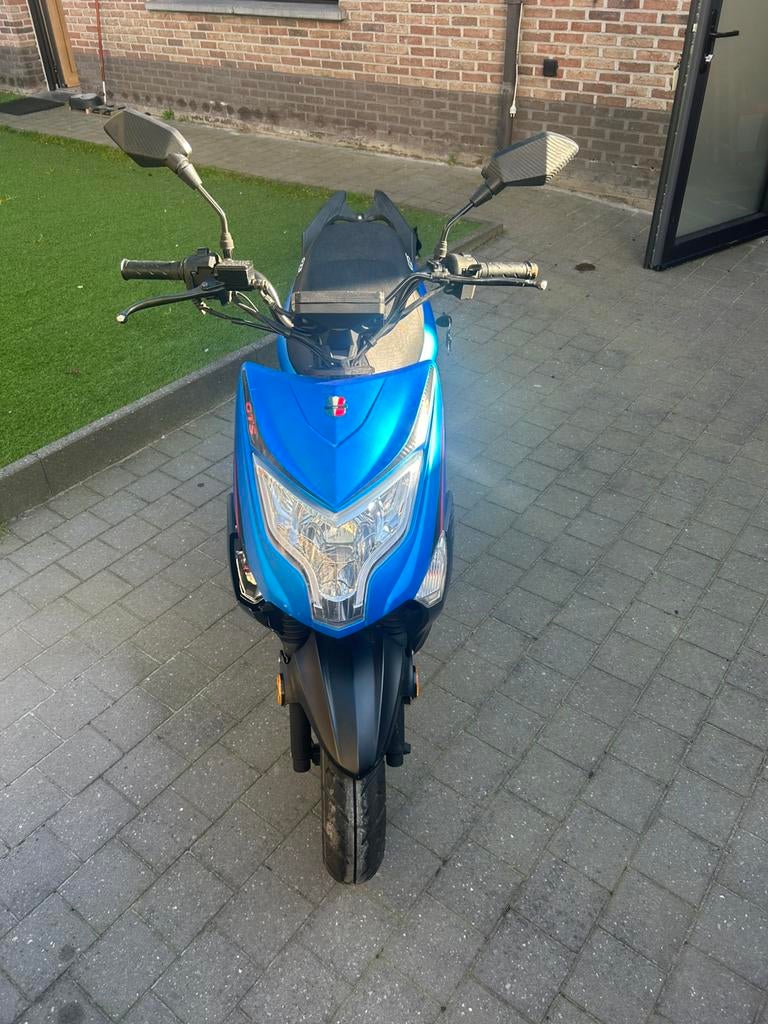 A klasse GTS Enzo naked, Ophalen, Klasse A (25 km/u), Zo goed als nieuw, Benzine