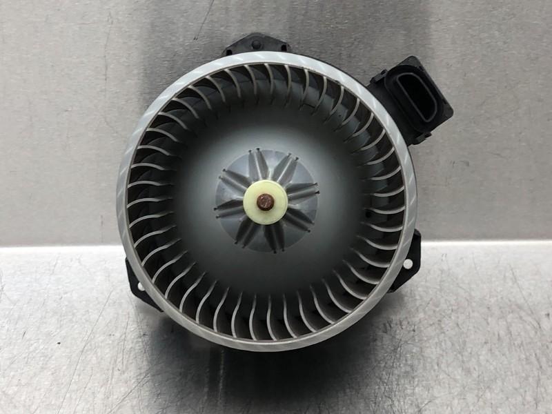 VENTILATEUR RADIATEUR MOTEUR Swift (ZA / ZC / ZD1 / 2/3/9), Autos : Pièces & Accessoires, Climatisation & Chauffage, Suzuki, Utilisé
