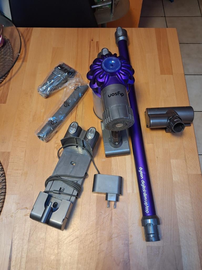 Dyson digital.slim up top complet, Enlèvement ou Envoi, Comme neuf, Réservoir, Aspirateur