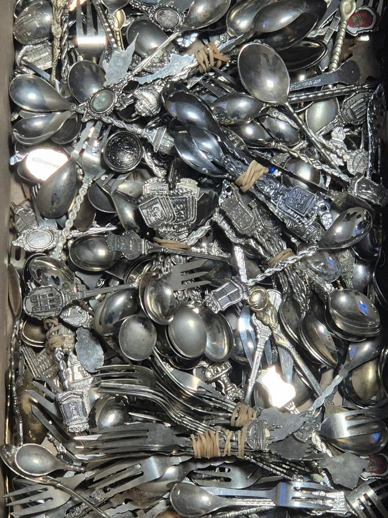 Unieke Verzameling Souvenir lepels/vorken 250 stuks, Ophalen
