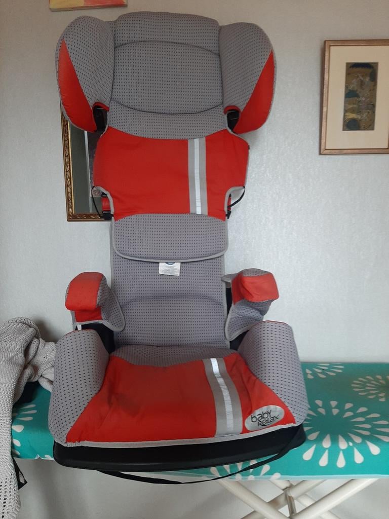 Autostoel....rood grijs...baby relax, Kinderen en Baby's, Ophalen