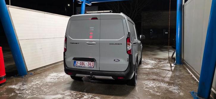 Ford transit courier Active, Auto's, Ford, Particulier, Transit, ABS, Achteruitrijcamera, Adaptieve lichten, Adaptive Cruise Control