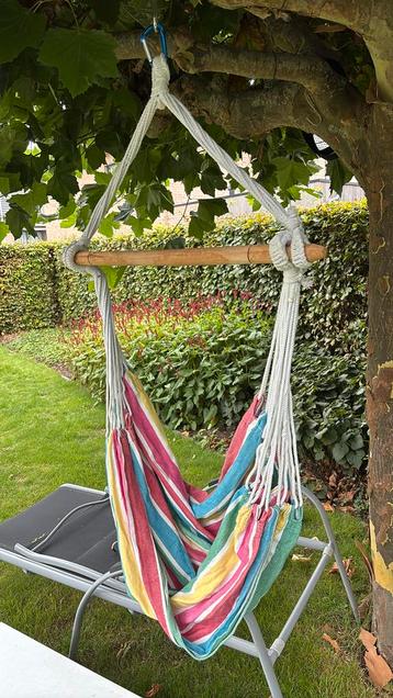Hangzitzak voor boom beschikbaar voor biedingen