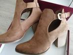 Chaussures pointure 37-38, Vêtements | Femmes, Brun, Escarpins, Enlèvement, Neuf