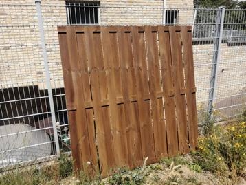 SCHERMEN voor in tuin : Behandeld beschikbaar voor biedingen