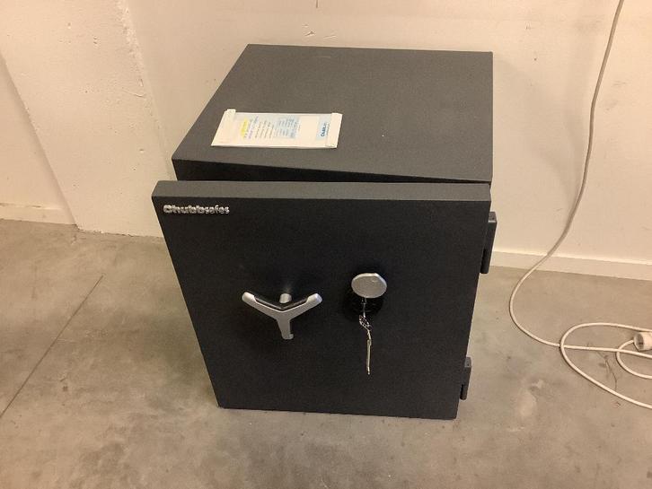 Kluis  safe geldkoffer data safe chubb, Huis en Inrichting, Brandblussers en Brandkasten, Zo goed als nieuw, Brandkast, Ophalen