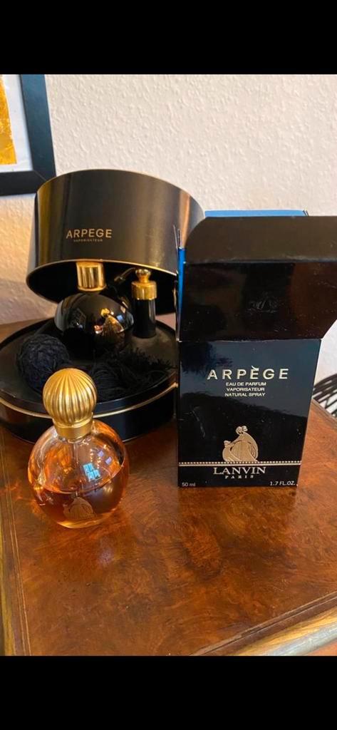 Ensemble vintage parfum Arpège de Lanvin, Antiek en Kunst, Antiek | Tv's en Audio, Ophalen of Verzenden