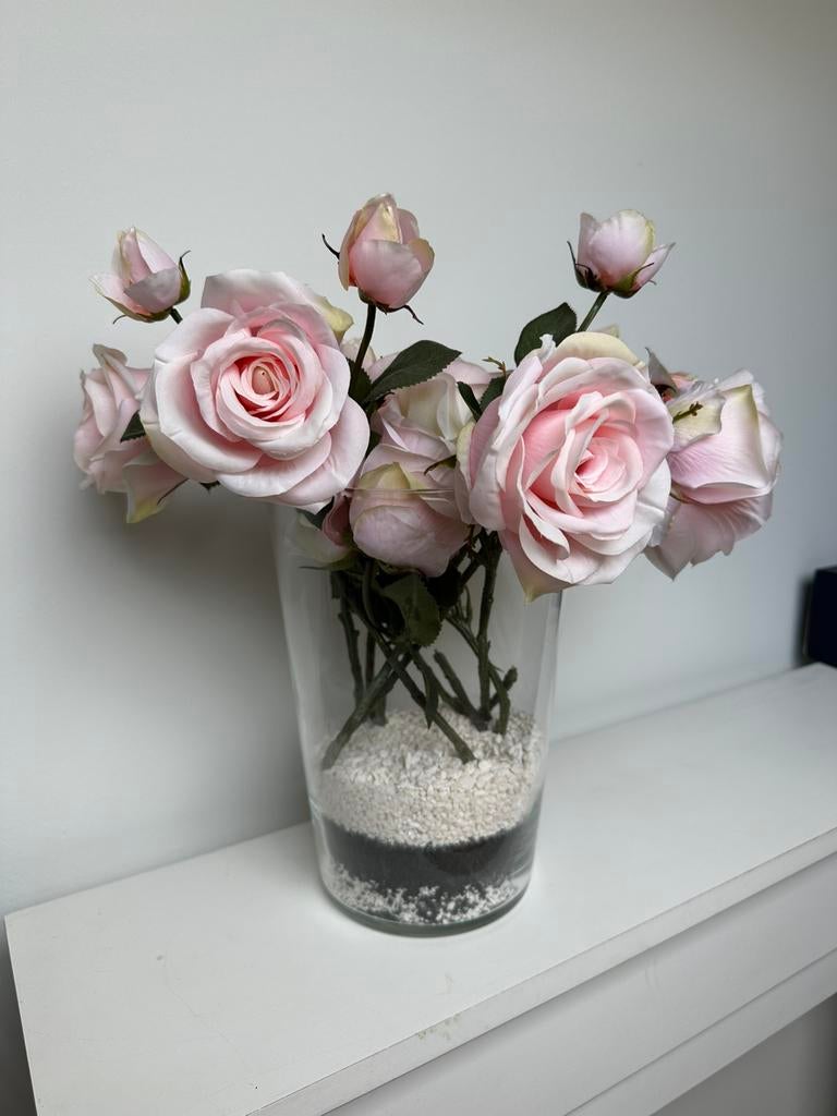 Vaas met kunstrozen – Zeer mooie staat, Ophalen, Gebruikt