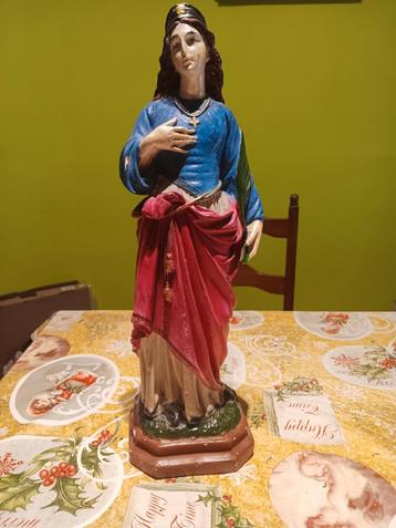 sainte Lucie en plâtre 40cm beschikbaar voor biedingen