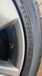 A vendre jante 17 pouces & pneu 225/45ZR17 Toyota verso, Auto-onderdelen, Banden en Velgen, Ophalen of Verzenden, Nieuw