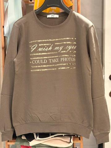 Mooie kakhi sweater van PTC (S). beschikbaar voor biedingen