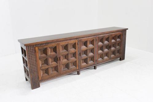 Vintage Spaans Brutalist Sideboard dressoir, Antiek en Kunst, Antiek | Meubels | Stoelen en Sofa's, Ophalen