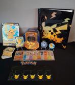 Pikachu verzamelset met grote pikachu map, Enlèvement ou Envoi, Comme neuf