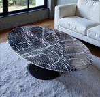 Zwarte Eero Saarinen Knoll ovale Tulip salon tafel 1980-90s, Overige materialen, Gebruikt, 100 tot 150 cm, Minder dan 50 cm