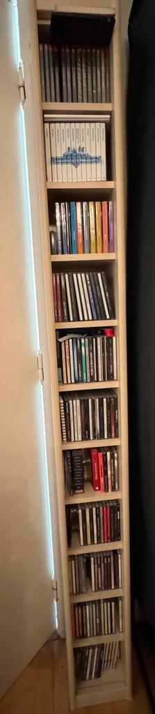 CD rek hout beschikbaar voor biedingen